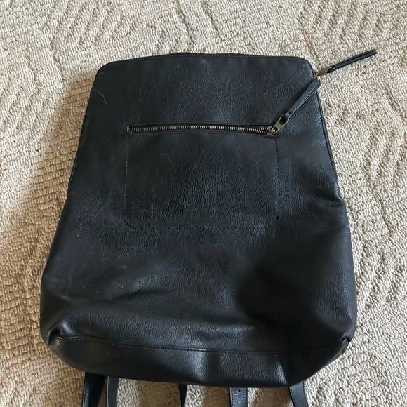 Universal Thread Black Backpack - Picture 1 of 2